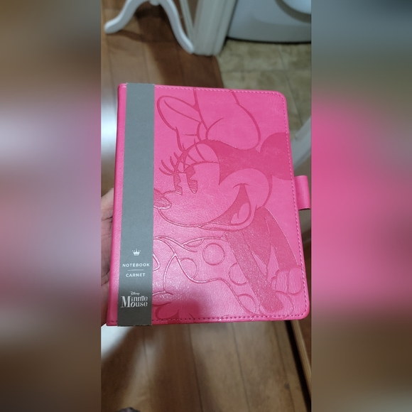 Minnie Mouse Notebook - Picture 1 of 3